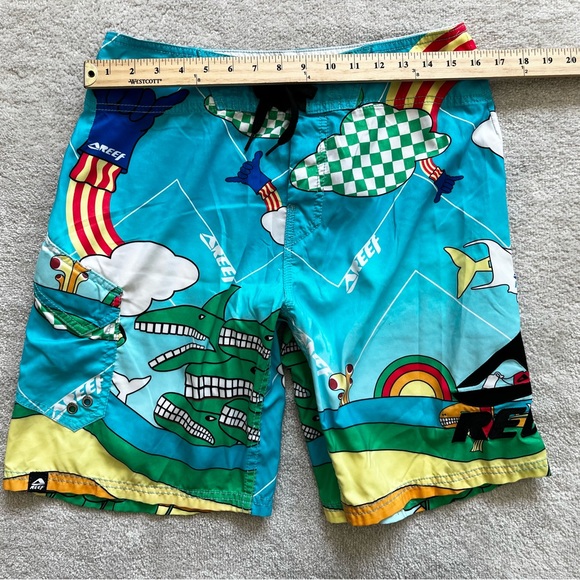 REEF NOVELTY PRINT BOARD SHORTS MENS SIZE 32 FUN ARTSY CARTOON FUNNY BEACH - Picture 4 of 7